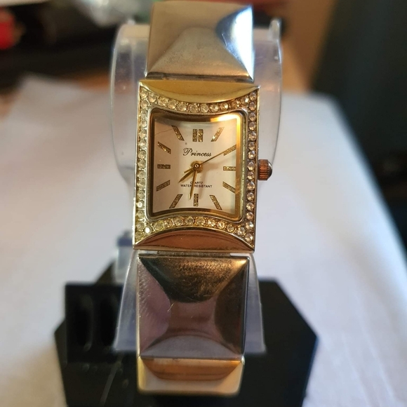 🦋 Princess Quartz Silver/Goldtone Rhinestone Women's Watch - Picture 1 of 3